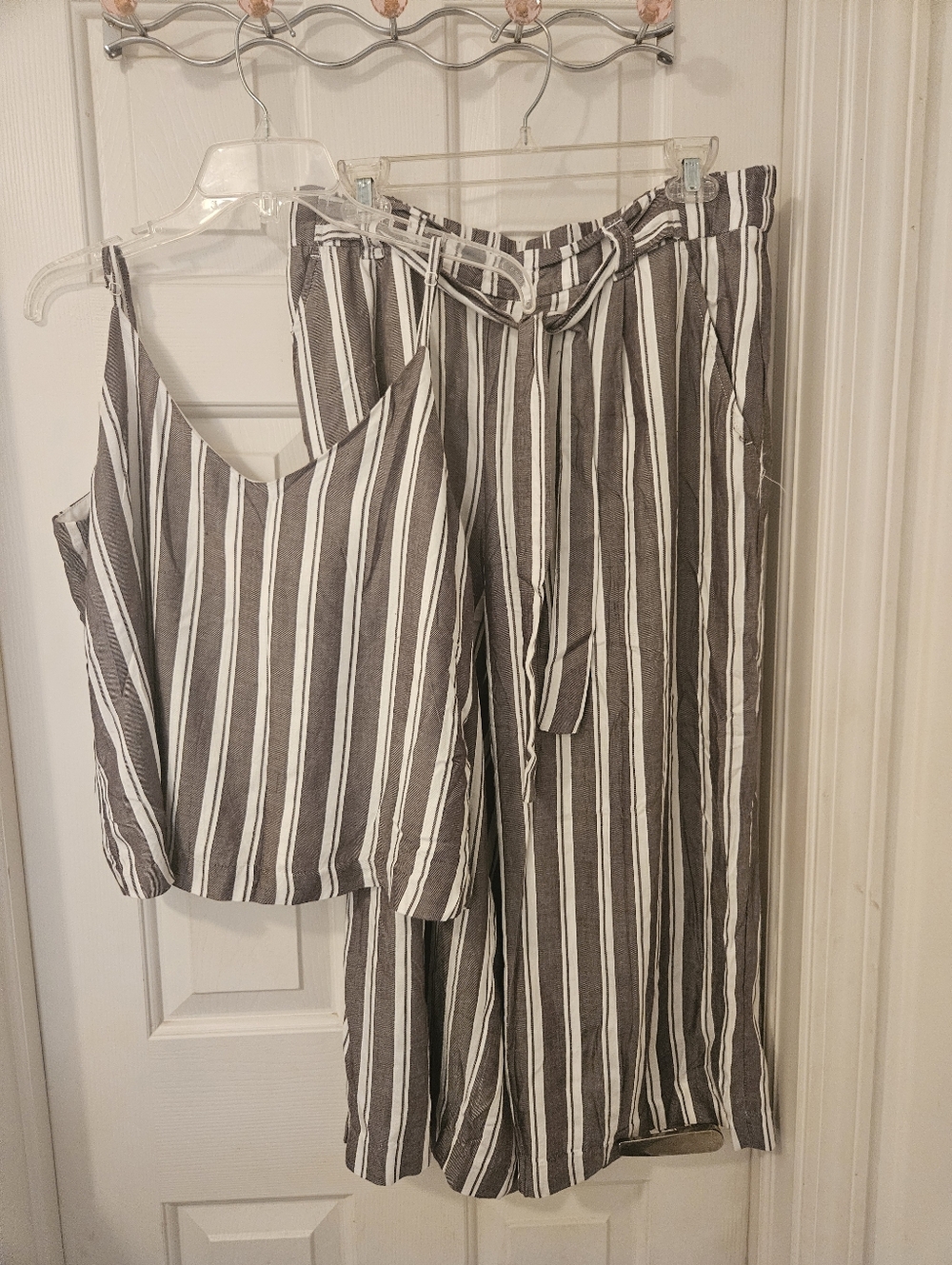 Striped Wide-Leg Pants and V-Neck Tank Set in Gray and White